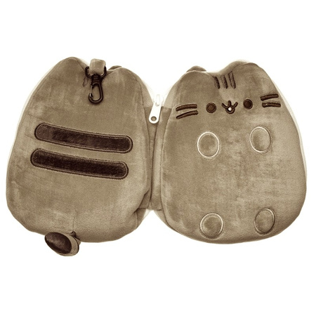 KOT PUSHEEN MASKOTKA PODUSZKA Z OPASKĄ PODRÓŻNA